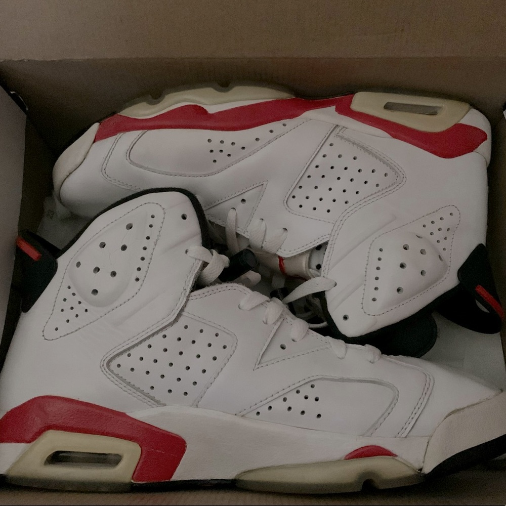 Air Jordan Retro 6